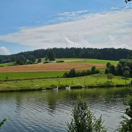 Ferienhaus "Gestiefelter Kater" Am See Im Bergland キルヒハイム エクステリア 写真